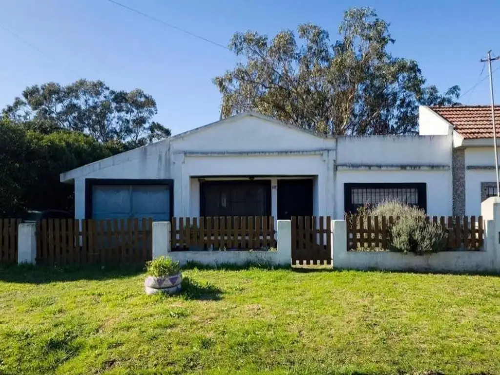 Casa en venta - 2 Dormitorio 1 Baño - Cochera - 207Mts2 - Mar del Plata