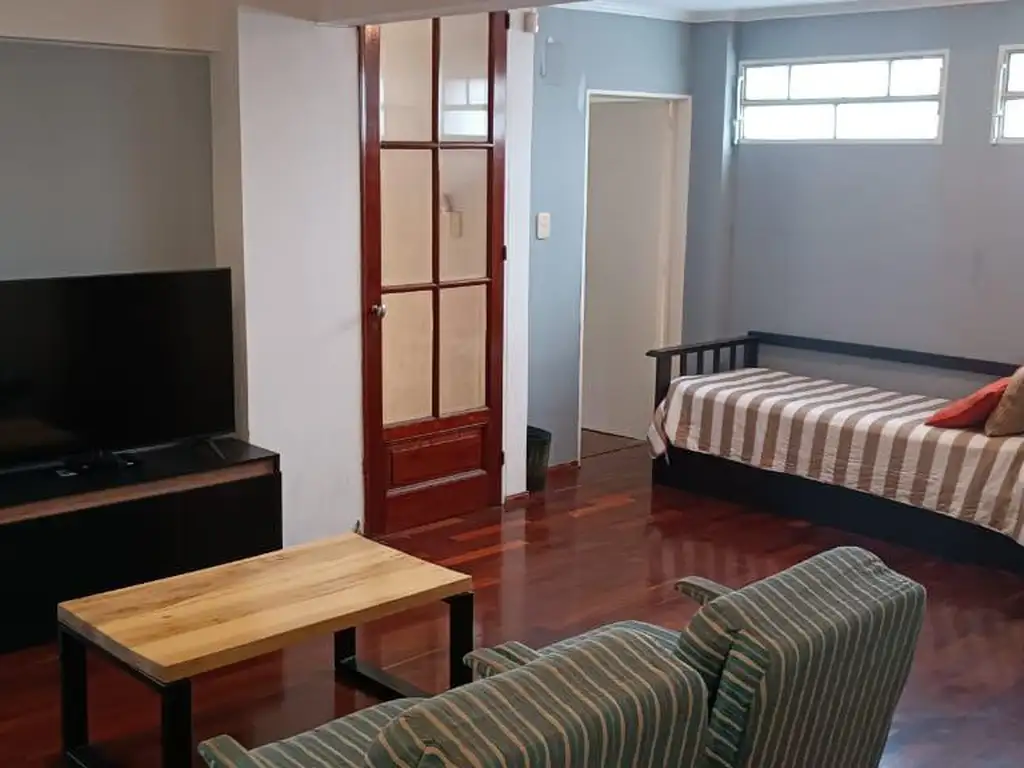 Departamento en  Luis Agote reciclado impecable