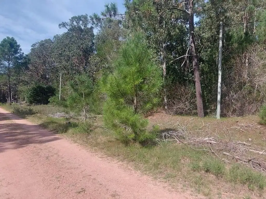 2 TERRENOS, VENTA JUNTOS O SEPARADOS, LA ESMERALDA