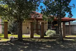 CASA + DEPTO. VENTA. FRENTE AL RIO. SANTA ROSA DE CALAMUCHITA. B° EL RETIRO. Cod (1501)