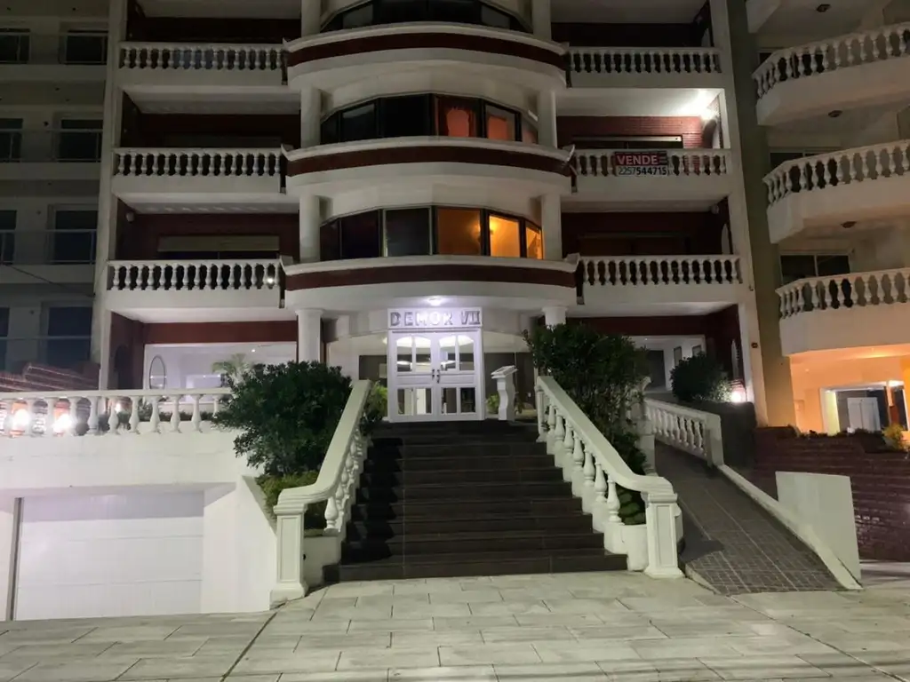 VENTA DEPARTAMENTO 3 AMB CON COCHERA CUBIERTA- VISTA AL MAR