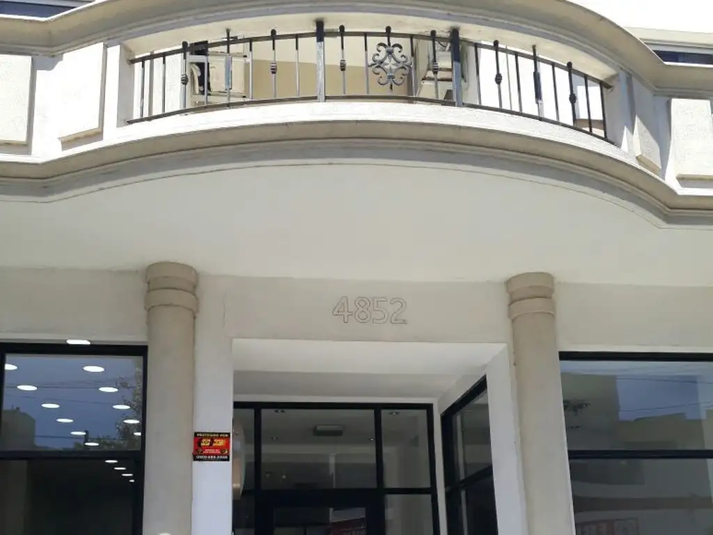 DEPARTAMENTO EN VENTA 3 AMB.-FRENTE- CASEROS ZONA CENTRICA Piso 4 Depto. "A" -IMPECABLE