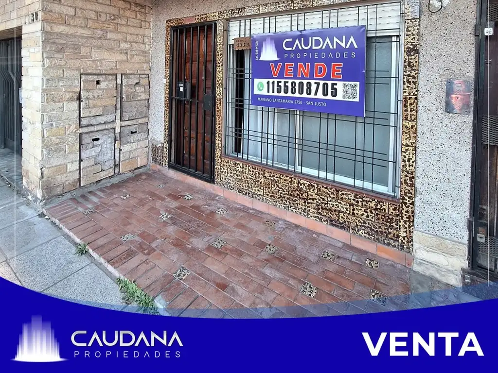 PH de cuatro ambientes en venta en San Justo