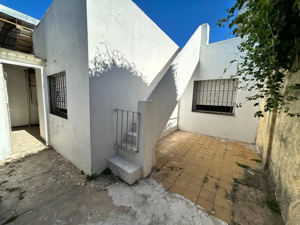 Pje Gordillo 3800, Casa interna unica, 104 m2 lote, 2 dorm.