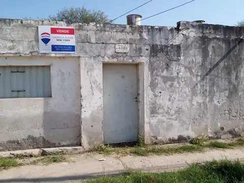 VENTA, CASA A DEMOLER,BARRIO EJERCITO ARGENTINO