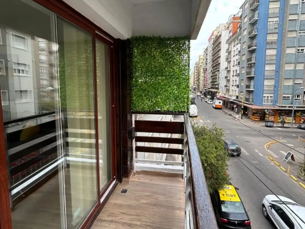 2 AMBIENTES AL FRENTE CON BALCON - RECICLADO