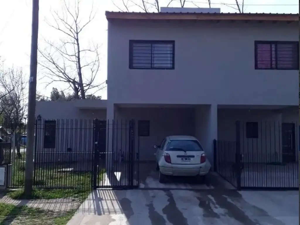 Venta Excelente Dúplex en Del Viso - Pilar