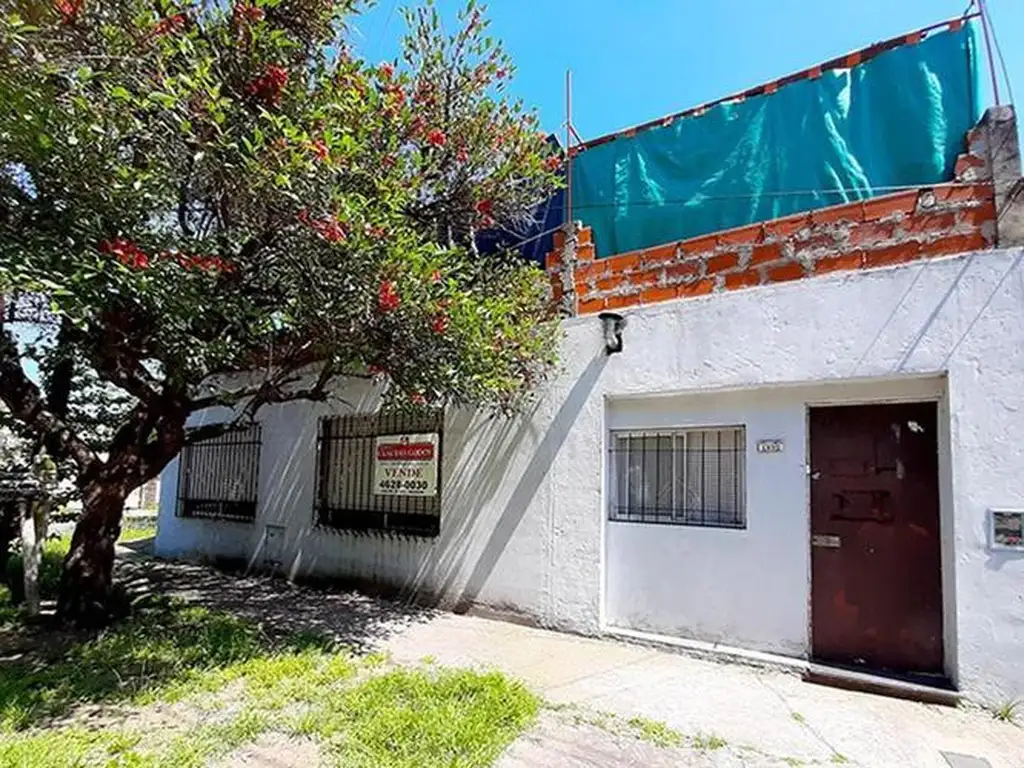 Casa en venta en Moron