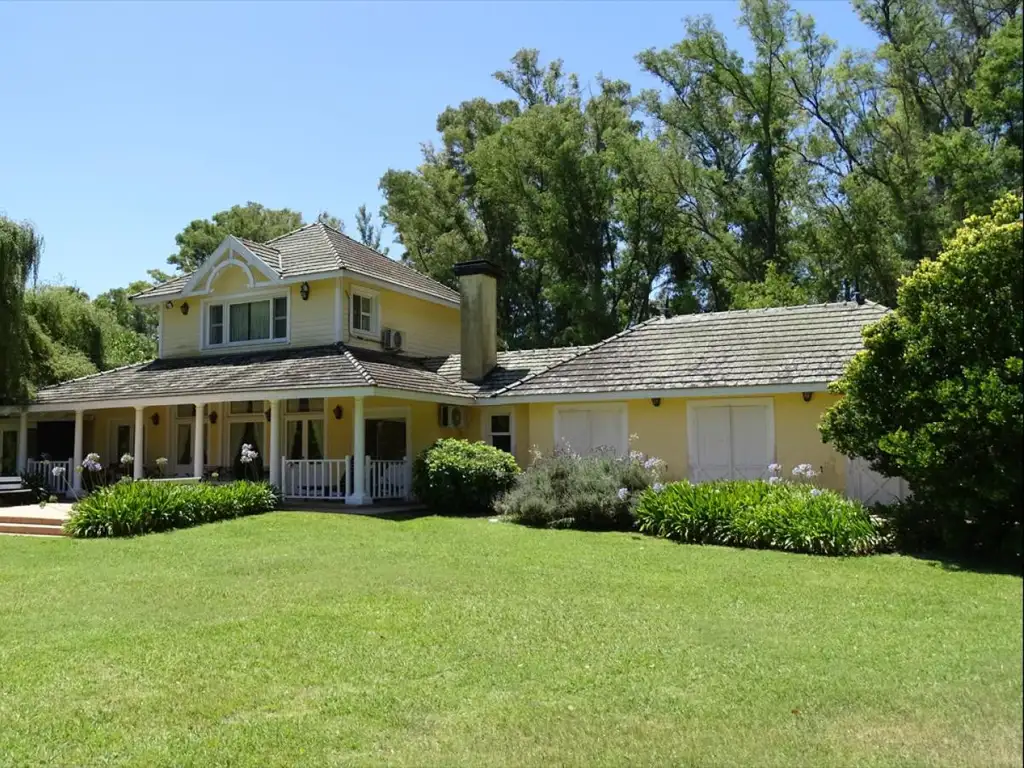 Casa en  Campos de Roca I