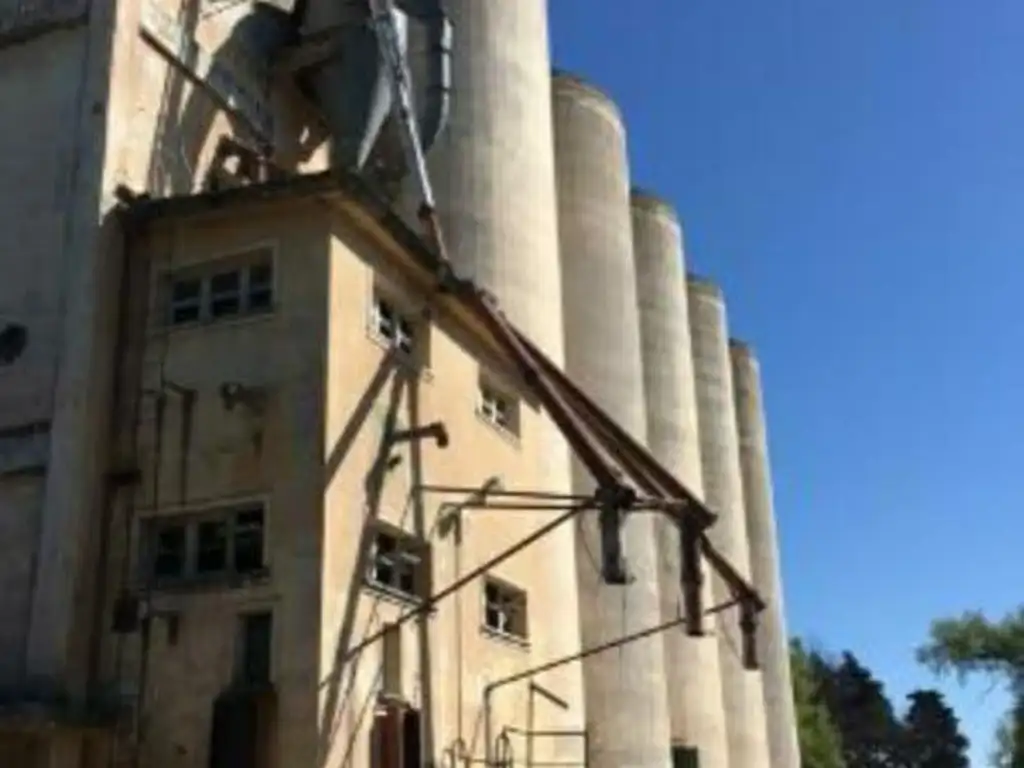 12 SILOS, WINIFREDA, LA PAMPA