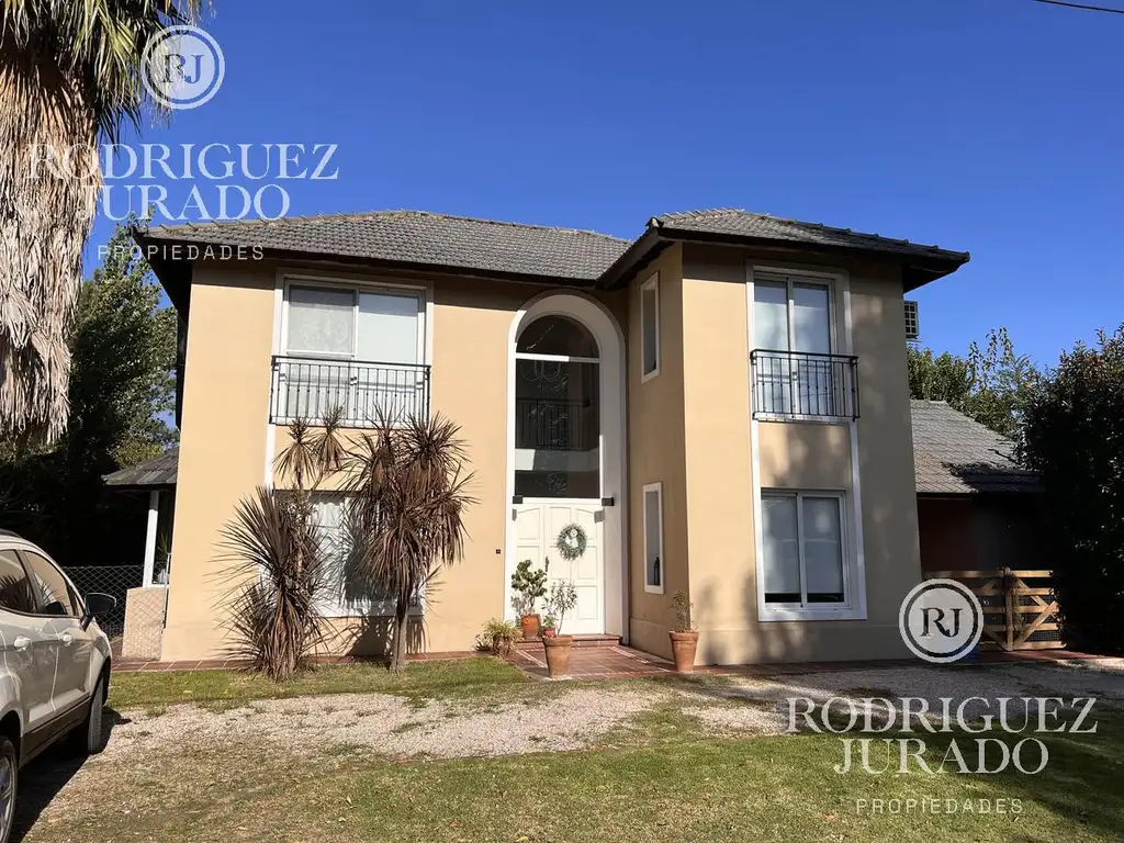 Casa en venta de muy buenas terminaciones Fincas de Maschwitz