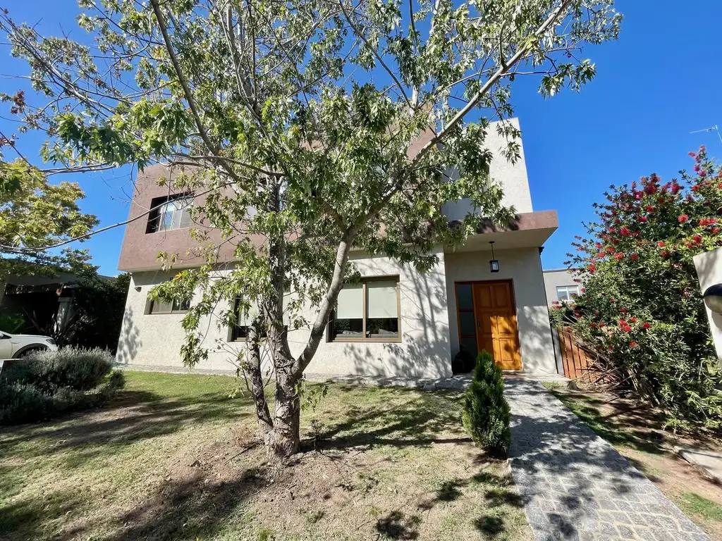 Oportunidad! Excelente casa en venta en Las Orquídeas