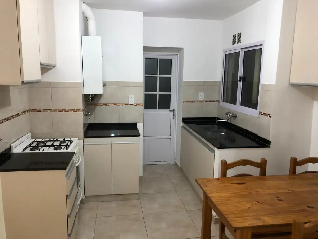 VENTA SEMIPISO ITUZAINGO 630 2 A APTA CREDITO PERMUTA RECICLADO