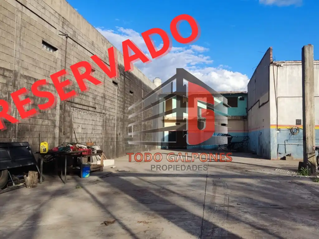 Lote 700m2