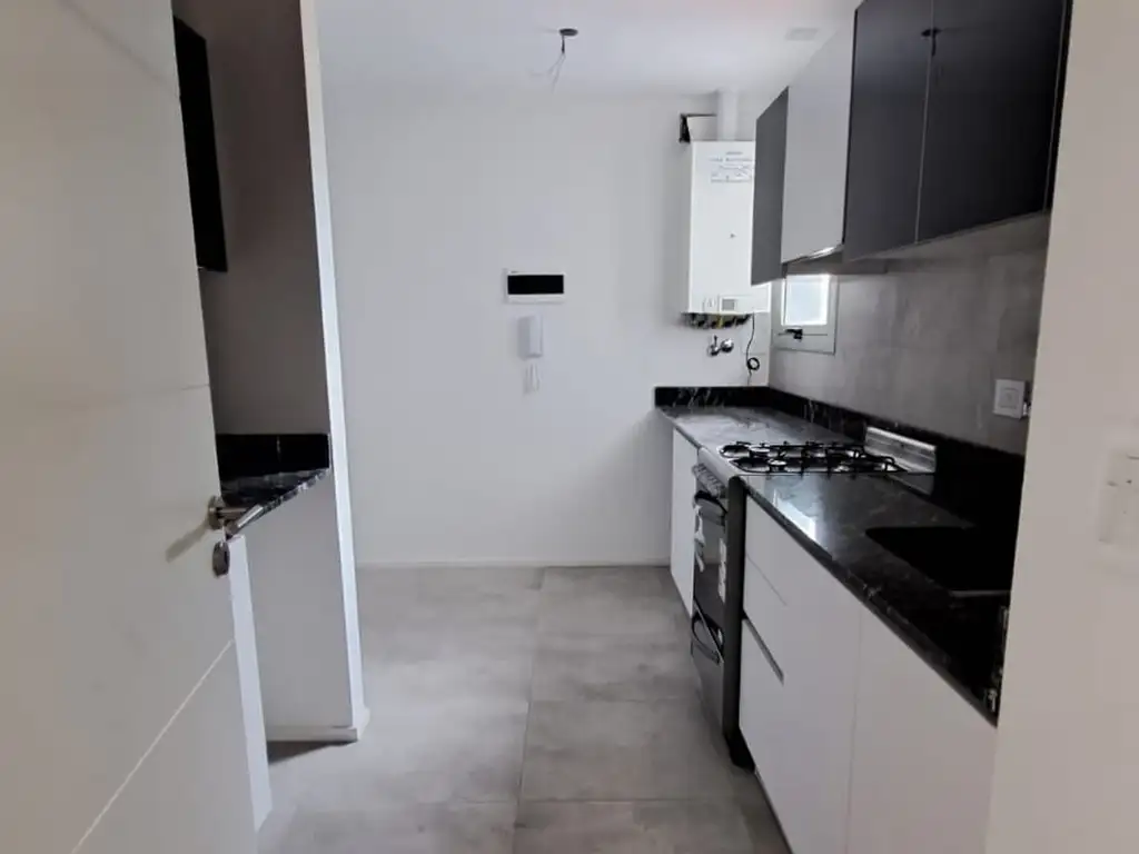 Departamento en venta de 3 dormitorios en Liniers