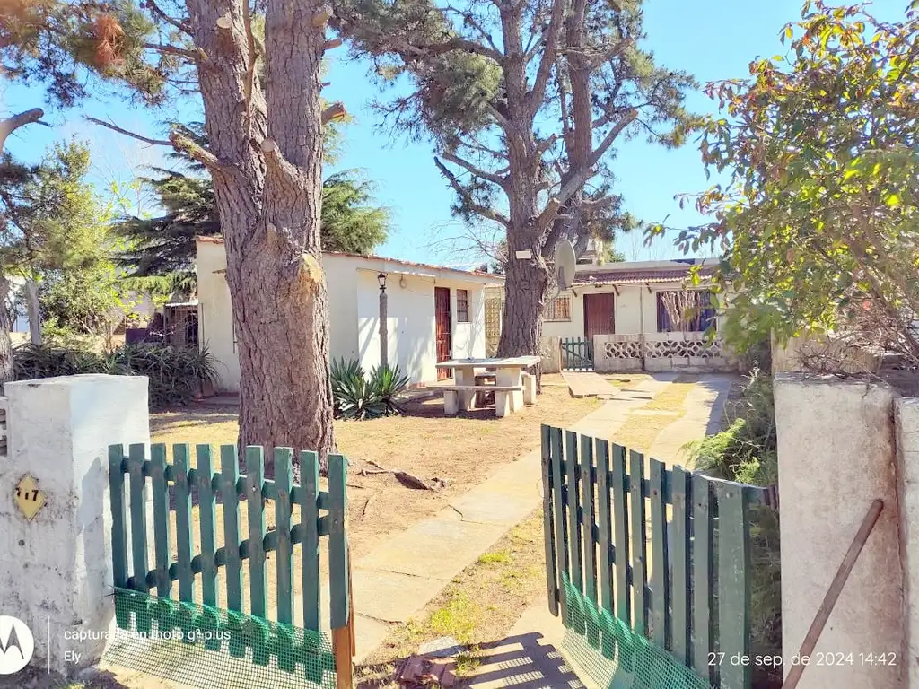 CASA DE 3 AMBIENTES SOBRE LOTE PROPIO MAS UN MONOAMBIENTE A 5 CUADRAS DE LA PLAYA