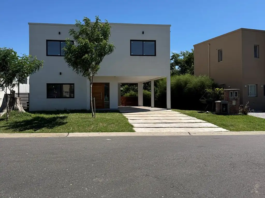 Casa  en Alquiler en Santa Elena, Pilar del Este, Pilar