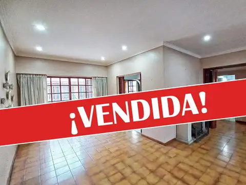 Venta Casa Lote Propio 3 Ambientes con Quincho, Terraza y Patio en Mataderos