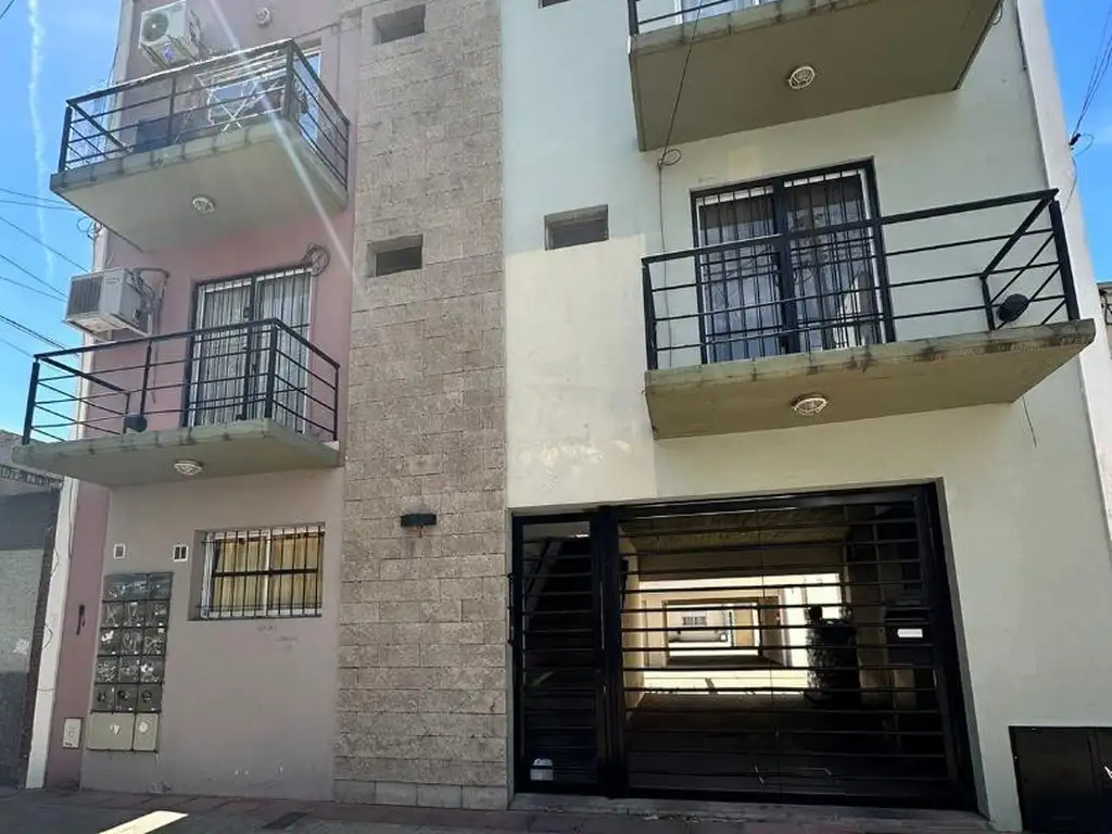 VENTA | MERLO CENTRO | DEPTO 2 AMB + COCHERA | US$ 49000