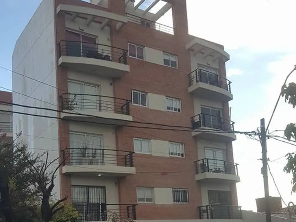 EN VENTA ESPACIO COCHERA EN EL PALOMAR A SOLO DOS CUADRAS DE LA ESTACION SOBRE URQUIZA - FICHA 6940