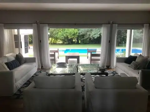 Casa en Venta en Highland Park Country Club - 5 ambientes
