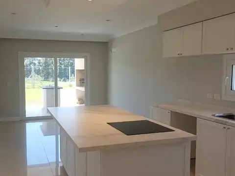 Casa en Venta con cochera