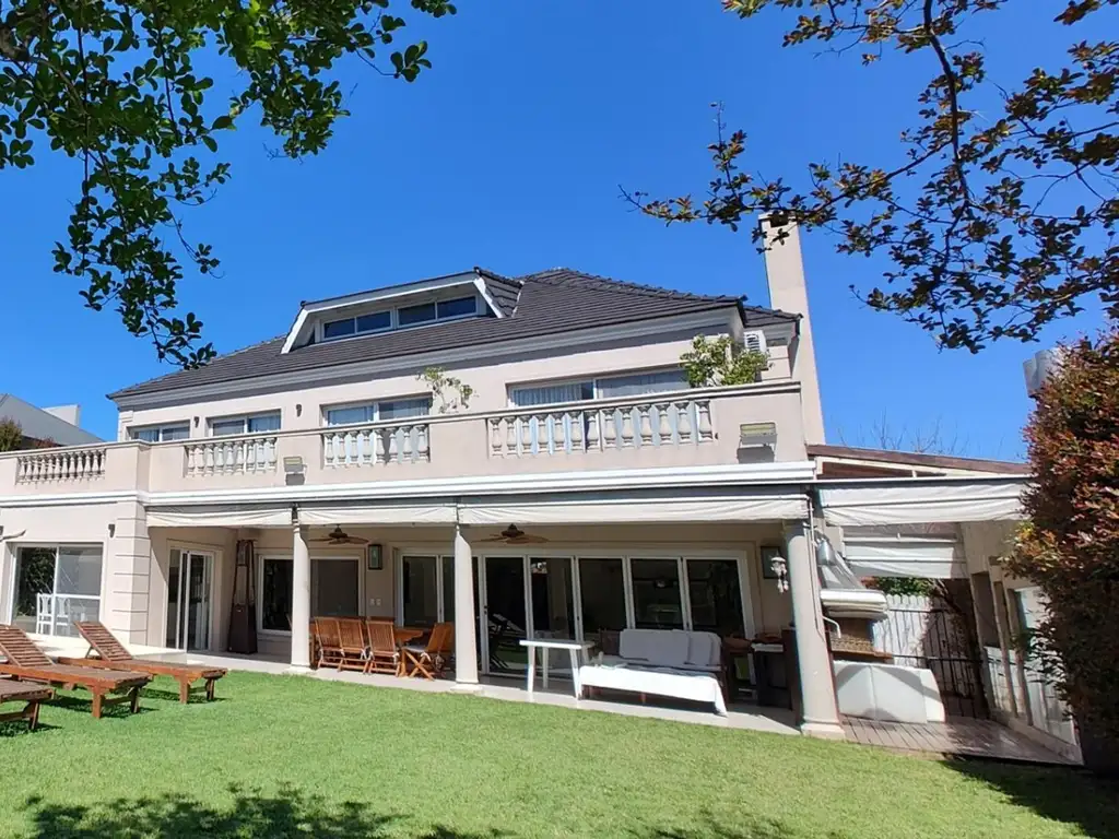 Casa en venta en lote interno Barrio La Escondida, Tigre