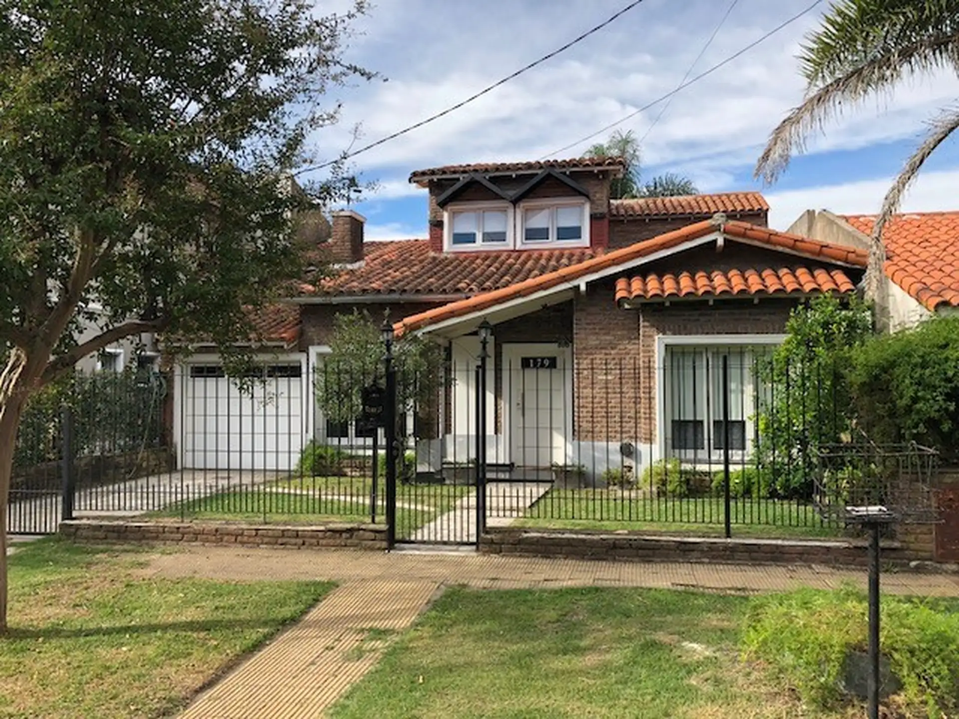 Casa en venta en Corbeta Uruguay 100 - Adrogue - Argenprop