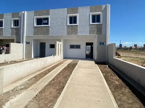 VENDO DUPLEX 2 DORMITORIOS MANANTIALES PILETA