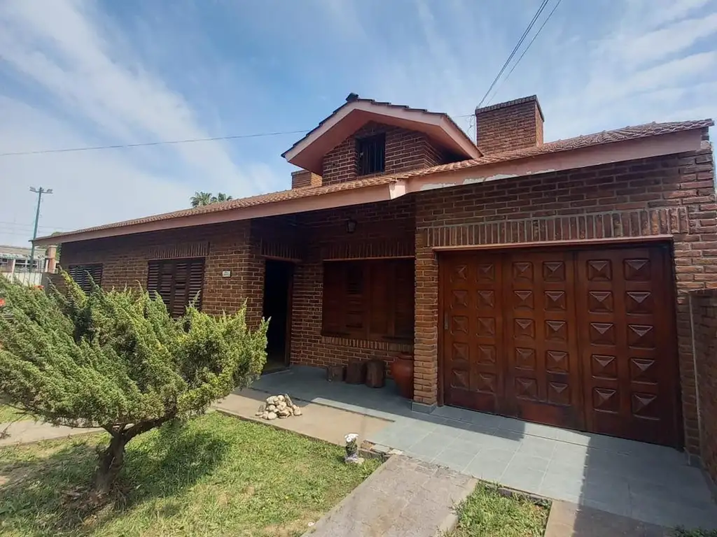 Chalet en venta en Marcos Paz (zona centro)