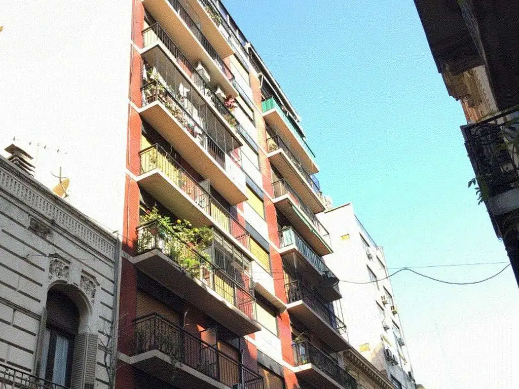 HERMOSO DEPARTAMENTO - 2 AMBIENTES - C/FRENTE CON BALCON - MUCHA LUZ Y SOL