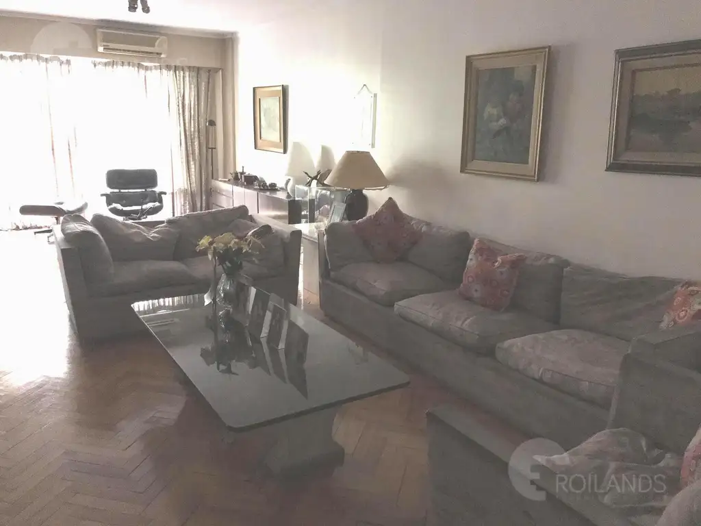 Venta Departamento 6 Ambientes en Semipiso con Cochera y Baulera en Barrio Norte Recoleta