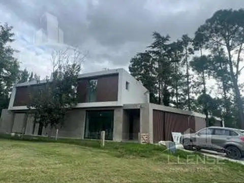 Casa 4 ambientes 2 plantas a estrenar en venta - Greenville Polo Resort - Foto 0