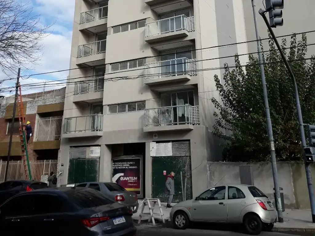 SEMI PISO A ESTRENAR 3 AMBIENTES CON BALCON