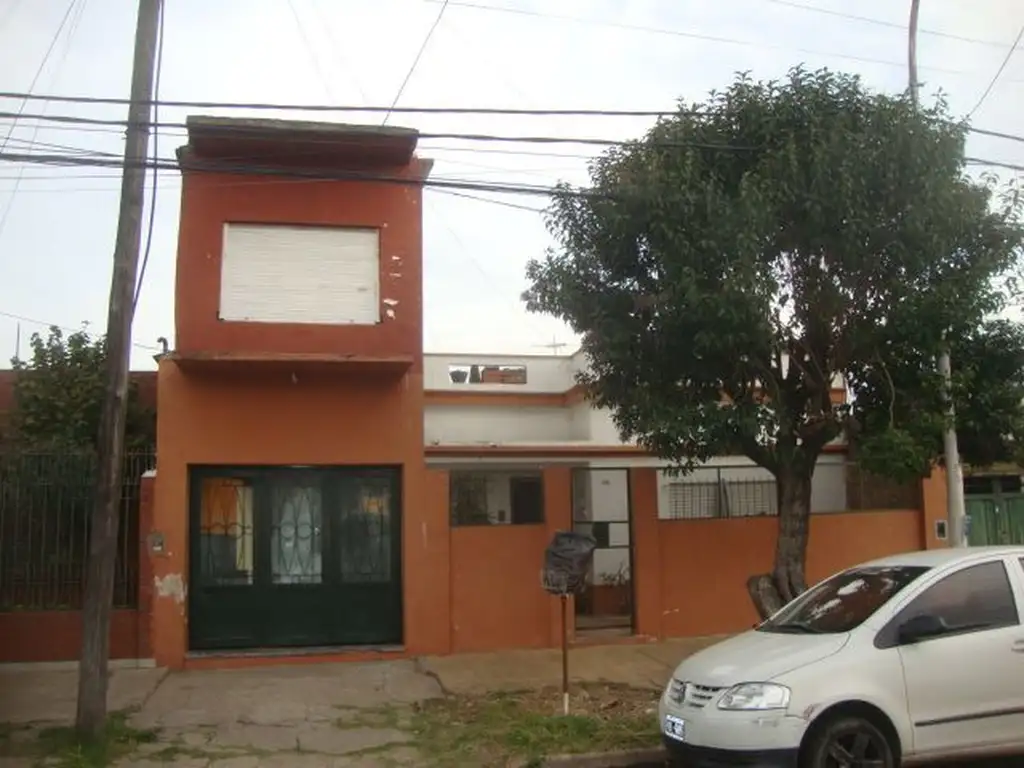 Casa - Venta - Argentina, Tres de Febrero - LINARES GABRIEL - (3F) 5192