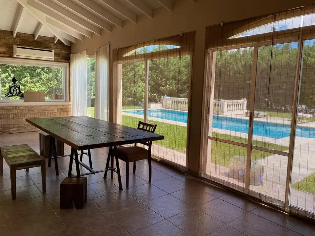 Casa Venta 5 ambientes, 1 cochera, 225m2, Ruta 58 Km 10, El Lauquen