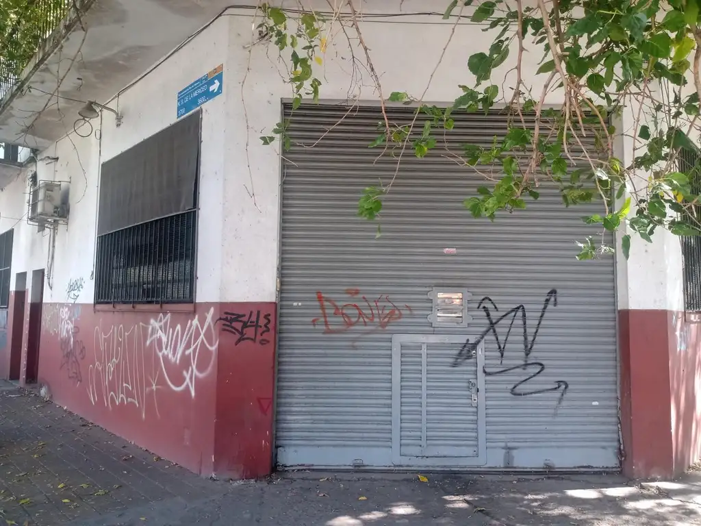 GALPON  TECHO LOZA,CON OFICINA Y VIVIENDA EN LA PLANTA ALTA