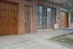 ALQUILER LOCAL COMERCIAL EN QUILMES OESTE.