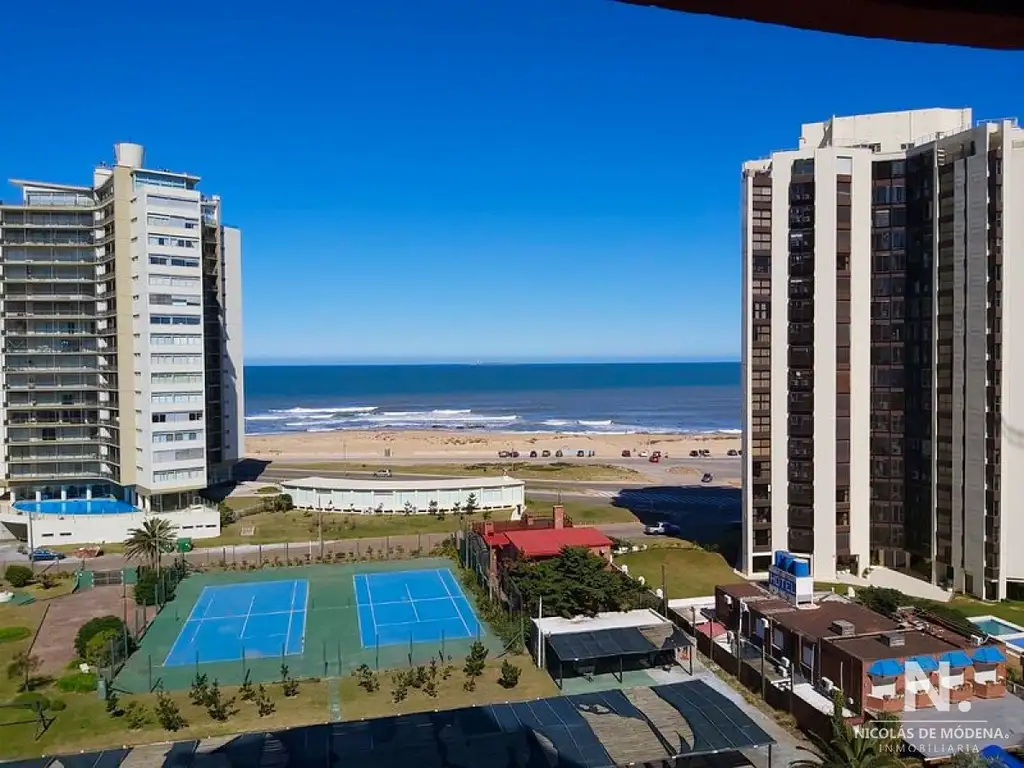 departamentoen venta de 2 dormitorios en excelente zona Punta Del Este