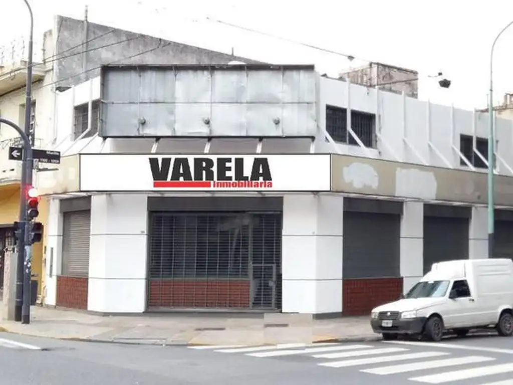 Av. Juan B. Justo y Murillo: venta de Local/Depòsito