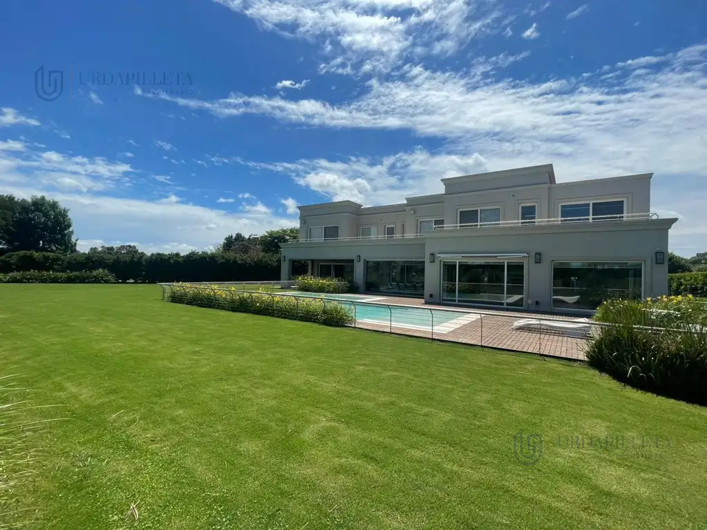 Casa en venta con vista al golf en Pilará- La Berlina- Pilar