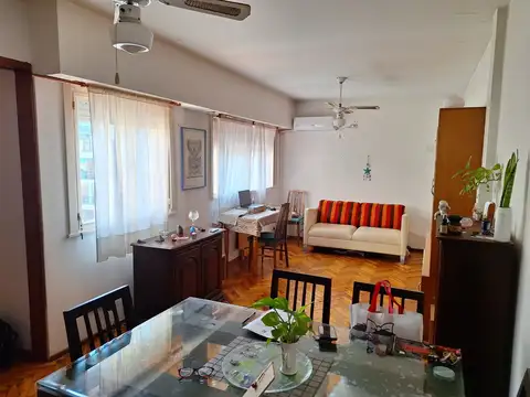 2 AMB CFTE SEMIPISO AMPLIO SUPER LUMINOSO COCINA COMEDOR EXCELENTE UBICACION