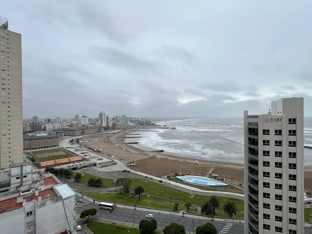 VENTA SEMIPISO 4 AMBIENTES VISTA AL MAR GÜEMES