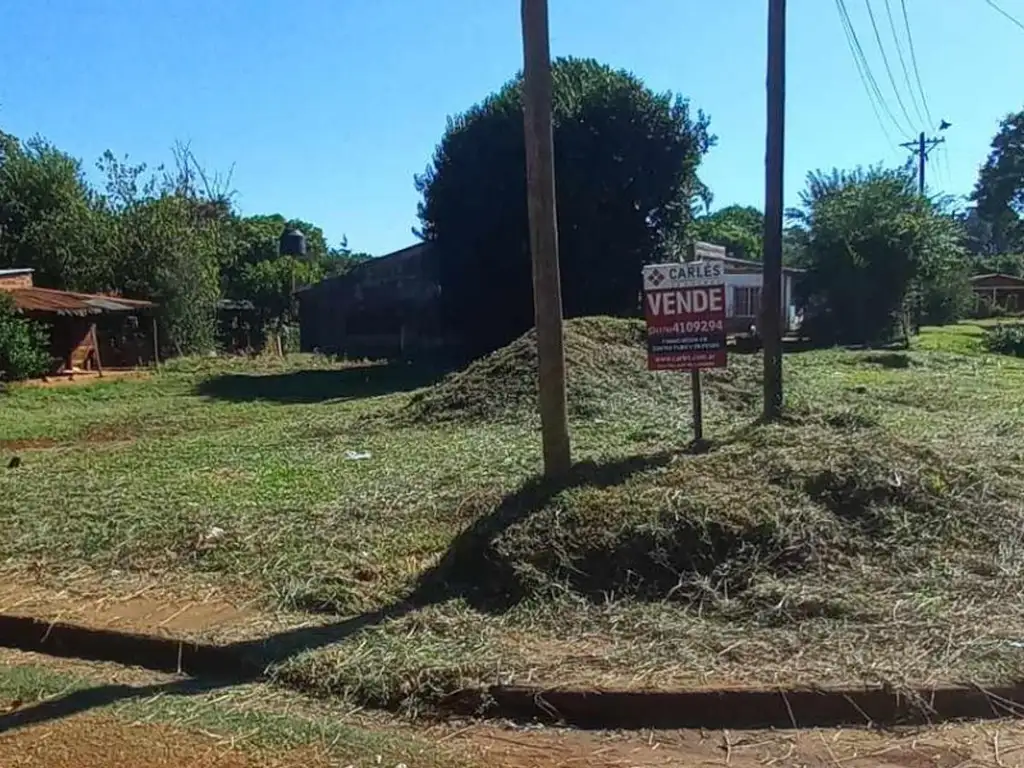 (V567)Hermosa y amplia esquina, a pasos del Acceso Sur