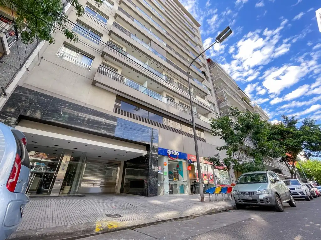 VENTA COCHERA CUBIERTA SOBRE MONROE AL 4.800 VILLA URQUIZA