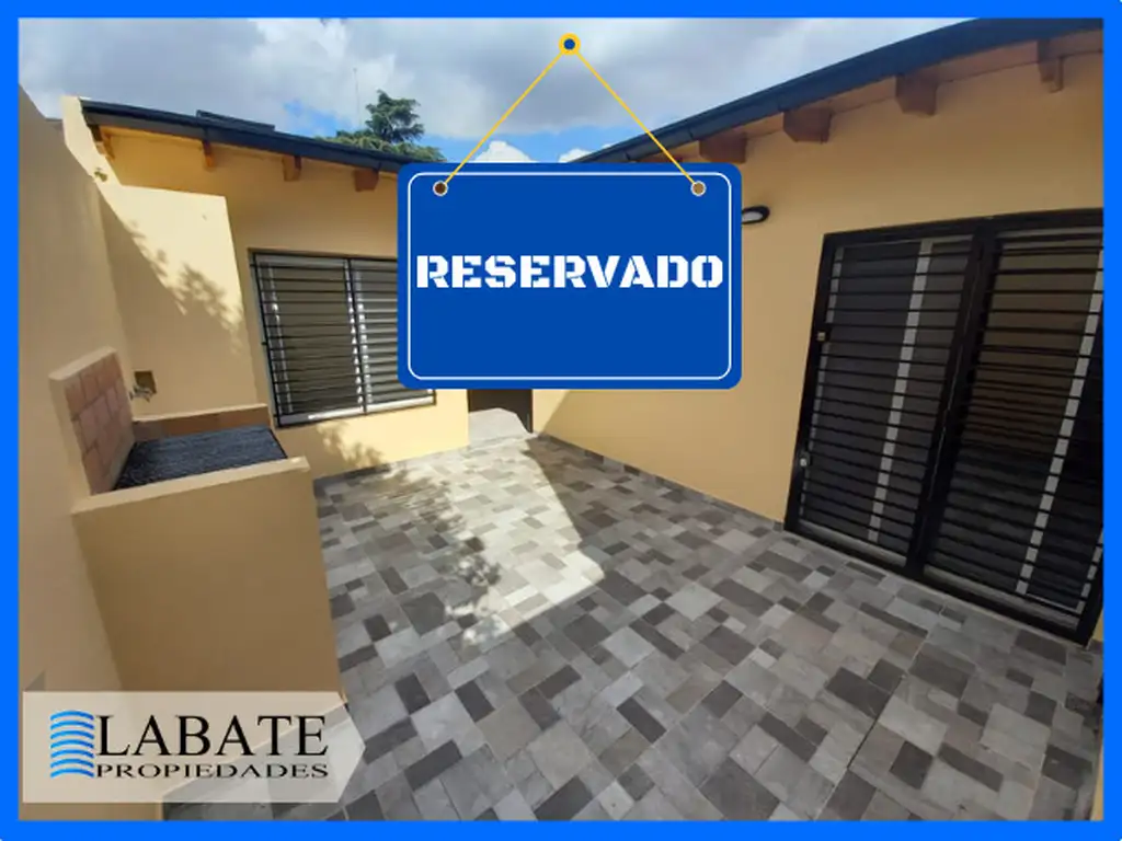 RESERVADO - PH de 3 ambientes con patio y dos baños, totalmente reciclado a nuevo