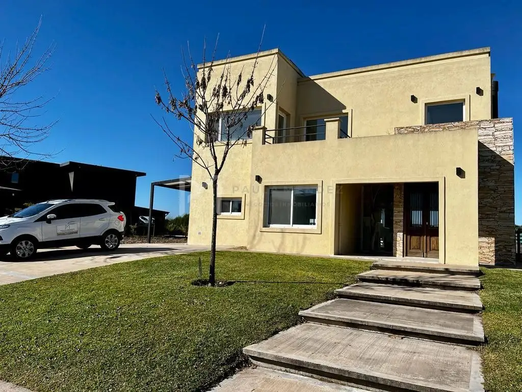 Casa  en Venta en Araucarias, Pilar, G.B.A. Zona Norte