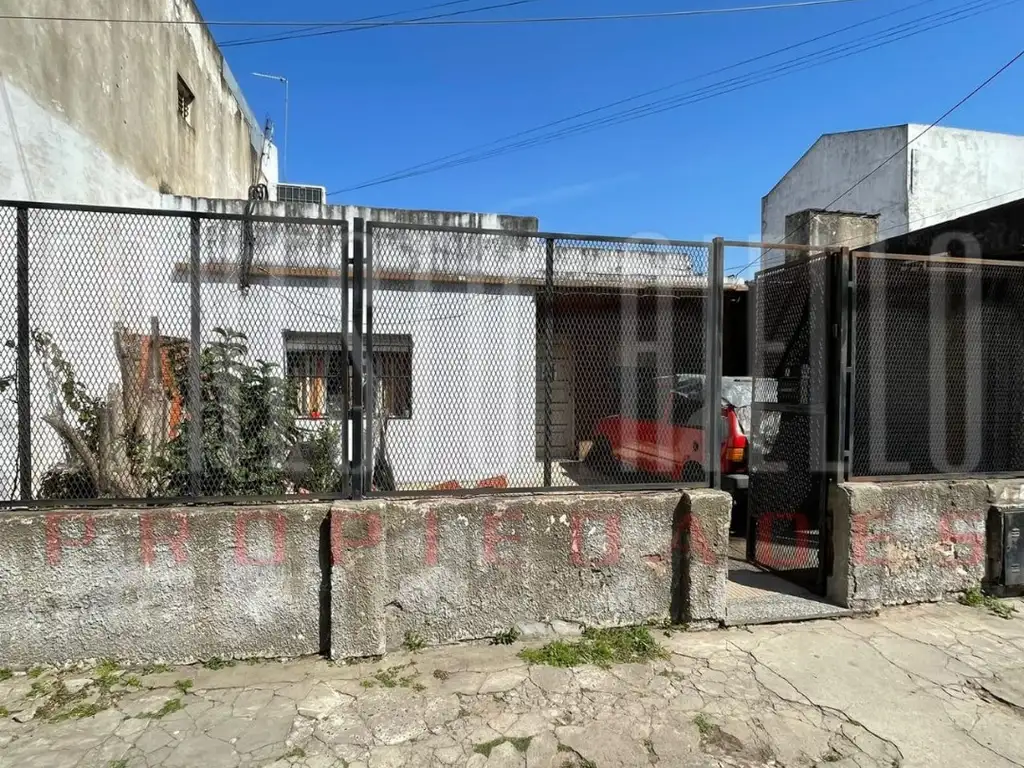 VENTA 2 CASAS SOBRE MISMO LOTE DE 2 AMBIENTES CADA UNA EN QUILMES OESTE ...