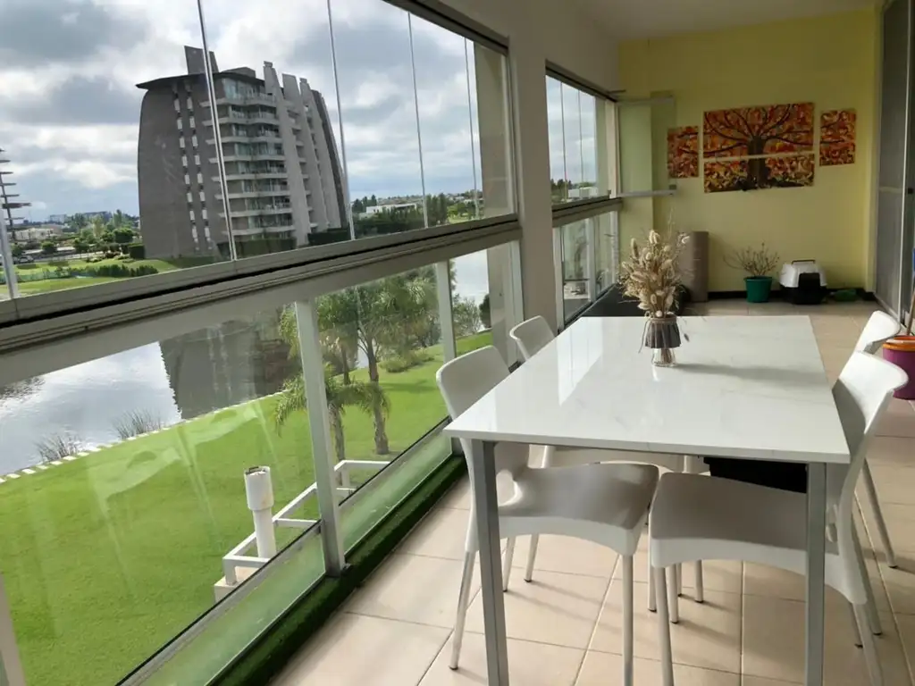 Departamento en venta de 2 dormitorios c/ cochera en Nordelta Martín Pescador