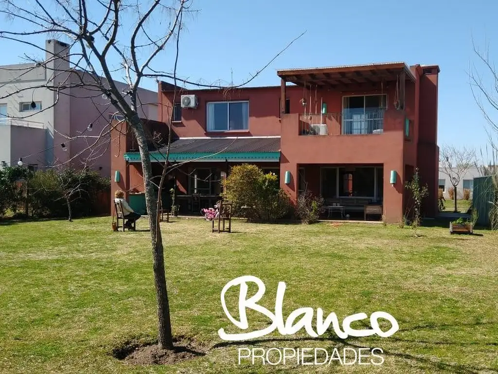 Casa  en Venta en Santa Teresa, Villanueva, Tigre - BLA0304_LP534234_2